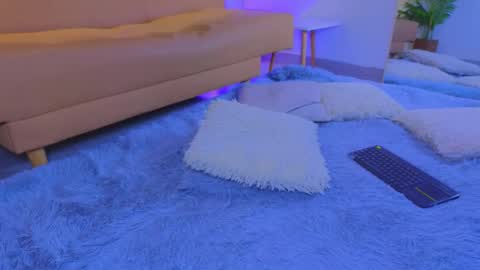 Snapshot of jadee__ chatting on 10/15/25, 01:06 jadee__ online show from 10/15/25, 01:06