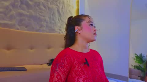 Snapshot of jadee__ chatting on 10/19/25, 02:12 jadee__ online show from 10/19/25, 02:12