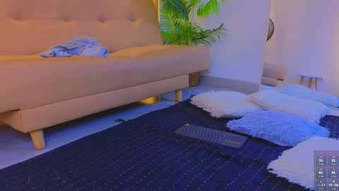 Snapshot of jadee__ chatting on 11/23/25, 03:28 jadee__ online show from 11/23/25, 03:28