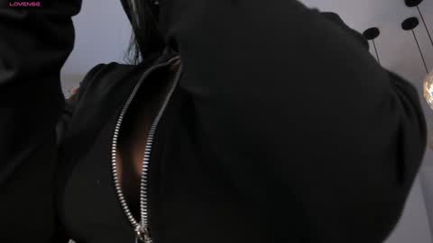 JADE EVANS online show from 01/03/25, 06:03