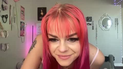 Snapshot of jadeisabel chatting on 10/08/25, 03:53 Jade Isabel online show from 10/08/25, 03:53