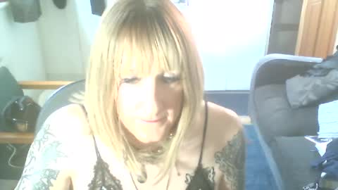 Snapshot of jadeladyboyminx chatting on 07/20/26, 10:50 Jademinx online show from 07/20/26, 10:50