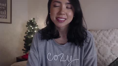 Snapshot of jadelove_ chatting on 12/20/24, 11:58 Jade Love online show from 12/20/24, 11:58
