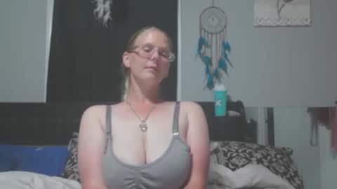 JadeLuv online show from 04/24/26, 12:46