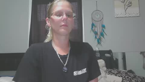 JadeLuv online show from 05/25/26, 01:00