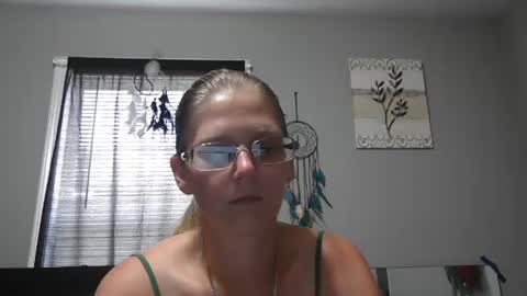 JadeLuv online show from 07/27/26, 05:42