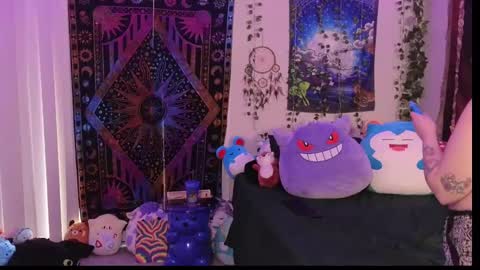 jadeplant online show from 02/21/25, 07:32