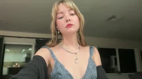 Jade 3 online show from 01/11/26, 03:44