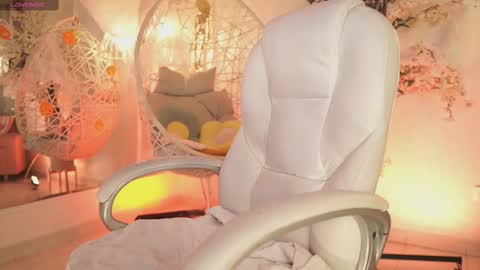 Jade Summer online show from 10/03/25, 11:40