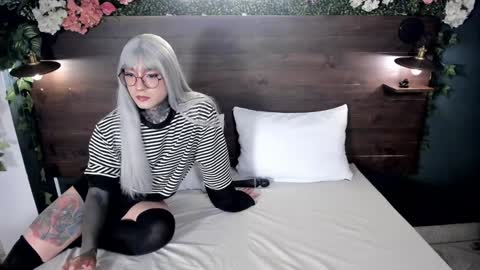 Jade  Khada online show from 01/16/25, 11:27