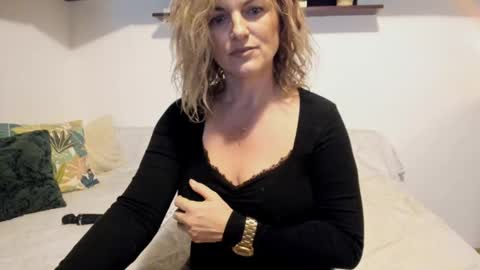 elena online show from 02/13/25, 02:45