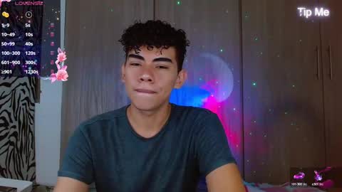 Snapshot of jaedasky_ chatting on 12/11/24, 06:36 javi15 online show from 12/11/24, 06:36