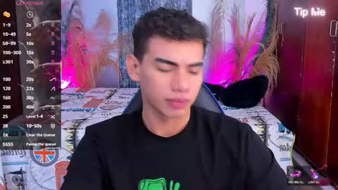 Snapshot of jaedasky_ chatting on 12/17/25, 05:46 javi15 online show from 12/17/25, 05:46