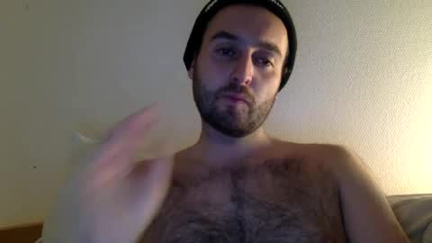 Snapshot of jaguar2792 chatting on 12/07/24, 01:14 jaguar2792 online show from 12/07/24, 01:14