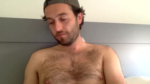 Snapshot of jaguar2792 chatting on 04/26/26, 01:42 jaguar2792 online show from 04/26/26, 01:42