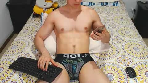 jahshot4 online show from 10/06/25, 07:44