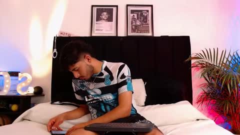 Jaiden online show from 11/23/25, 06:13