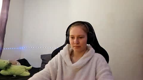 jaimeeosendorf online show from 04/08/26, 09:09