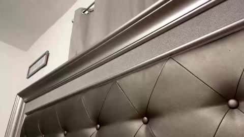 RHLM1990 online show from 11/23/25, 06:24