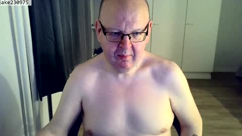 Snapshot of jake230975 chatting on 05/01/26, 06:56 Jake2309 online show from 05/01/26, 06:56