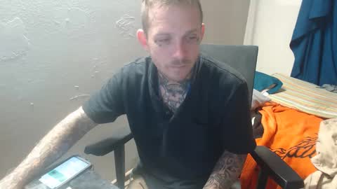 showingitoff online show from 10/05/25, 01:31