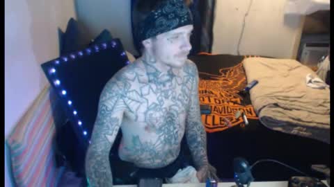 showingitoff online show from 11/18/25, 06:18