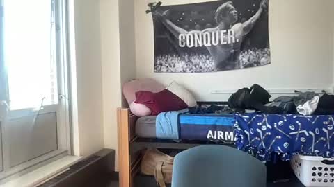 jake_brick online show from 04/21/26, 08:23