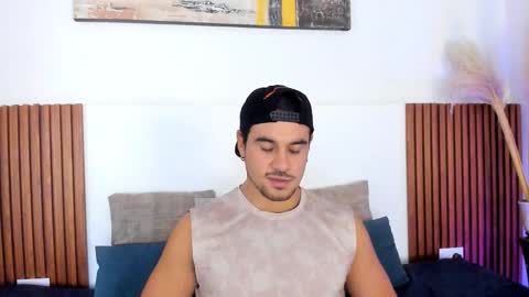 Snapshot of jake_muller1 chatting on 11/23/25, 02:11 Jake online show from 11/23/25, 02:11