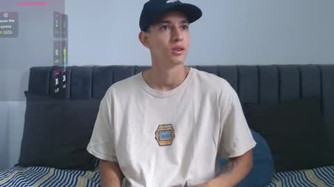 Hi guys im new 3 online show from 11/14/25, 04:28