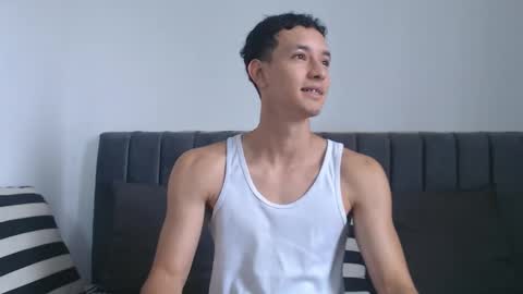 Hi guys im new 3 online show from 02/13/26, 04:14