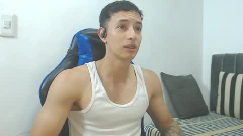 Hi guys im new 3 online show from 03/28/26, 04:34