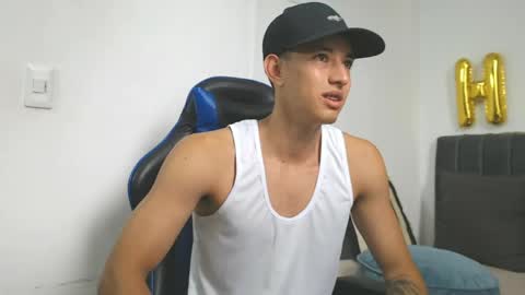 Snapshot of jake_shadow14 chatting on 05/29/26, 02:59 Hi guys im new 3 online show from 05/29/26, 02:59