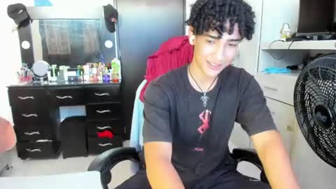 Snapshot of jake_willianss chatting on 06/13/26, 07:23 jake willianss online show from 06/13/26, 07:23