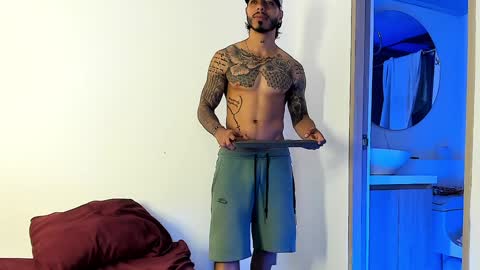 Snapshot of jakee_brown chatting on 02/09/25, 02:06 Santiago online show from 02/09/25, 02:06