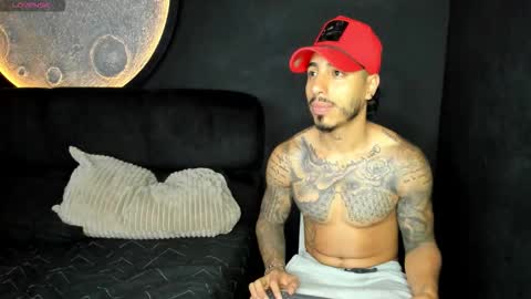 Snapshot of jakee_brown chatting on 11/04/25, 06:45 Santiago online show from 11/04/25, 06:45