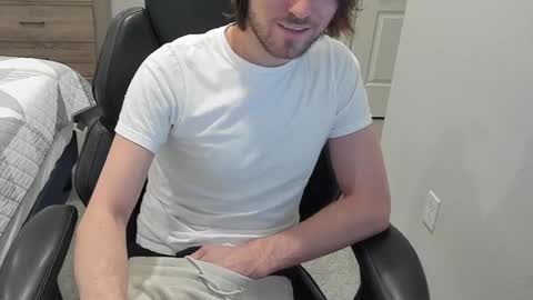 Snapshot of jakesnake442 chatting on 03/03/25, 01:42 jakesnake442 online show from 03/03/25, 01:42