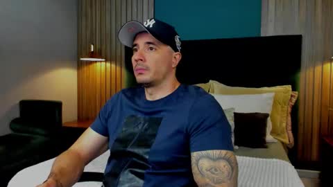 jakestone_1 online show from 11/06/25, 12:22