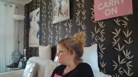 JAKKI LOUISE pornstar online show from 06/25/26, 04:22