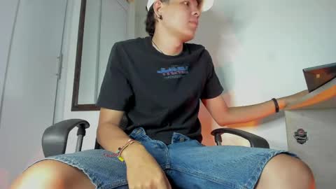 Snapshot of jakob_hb chatting on 05/22/26, 12:00 JaKob HB online show from 05/22/26, 12:00