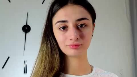 Iris online show from 11/22/25, 04:33