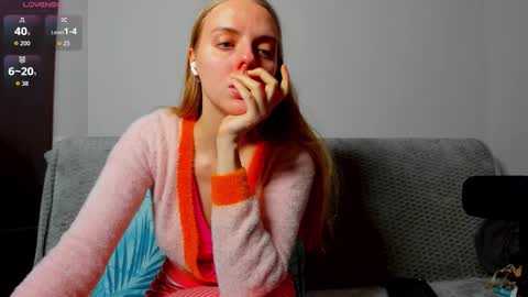 Sofia online show from 02/18/26, 10:00