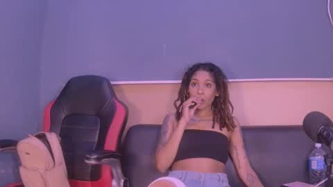 Snapshot of jamaicanbabex chatting on 12/05/24, 12:55 jamaicanbabex online show from 12/05/24, 12:55