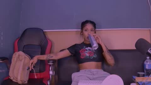 Snapshot of jamaicanbabex chatting on 01/06/25, 10:24 jamaicanbabex online show from 01/06/25, 10:24