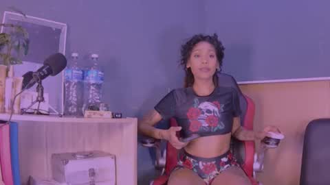 Snapshot of jamaicanbabex chatting on 02/05/25, 01:44 jamaicanbabex online show from 02/05/25, 01:44