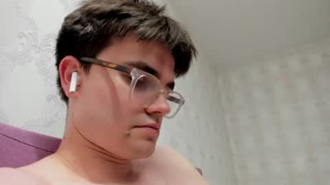 Hey there Im Jame online show from 07/28/26, 07:04