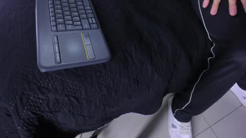 james_06_ online show from 04/08/26, 11:21