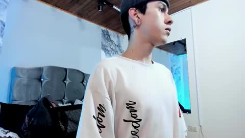 james_adamss_ online show from 01/13/26, 01:05