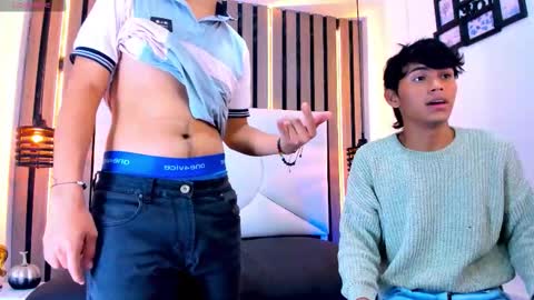 Snapshot of james_and_kenet chatting on 01/17/26, 11:37 James y Kenet online show from 01/17/26, 11:37