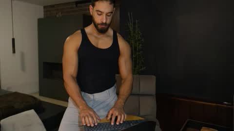 Snapshot of james_axel chatting on 12/14/25, 03:06 James Axel online show from 12/14/25, 03:06