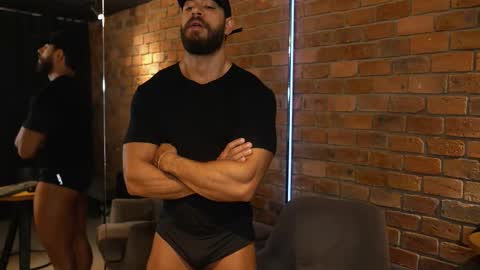 Snapshot of james_axel chatting on 01/10/26, 02:08 James Axel online show from 01/10/26, 02:08